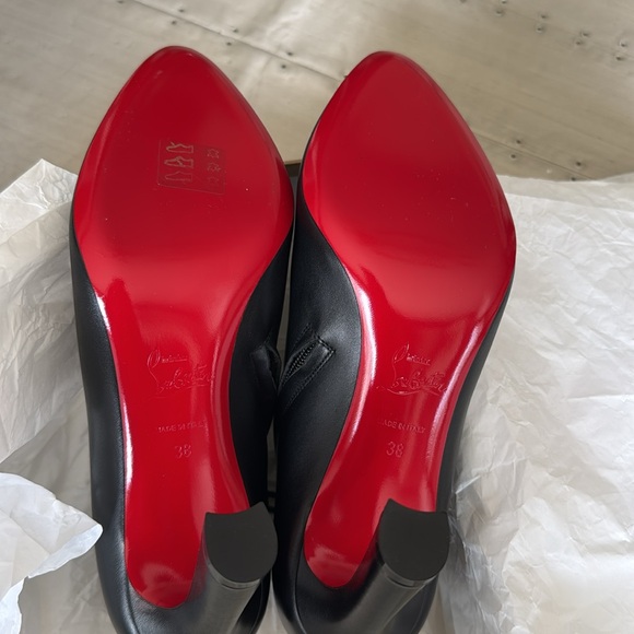 Christian Louboutin Eleonor 85mm black leather classic boot bootie sz 38 - Picture 11 of 12